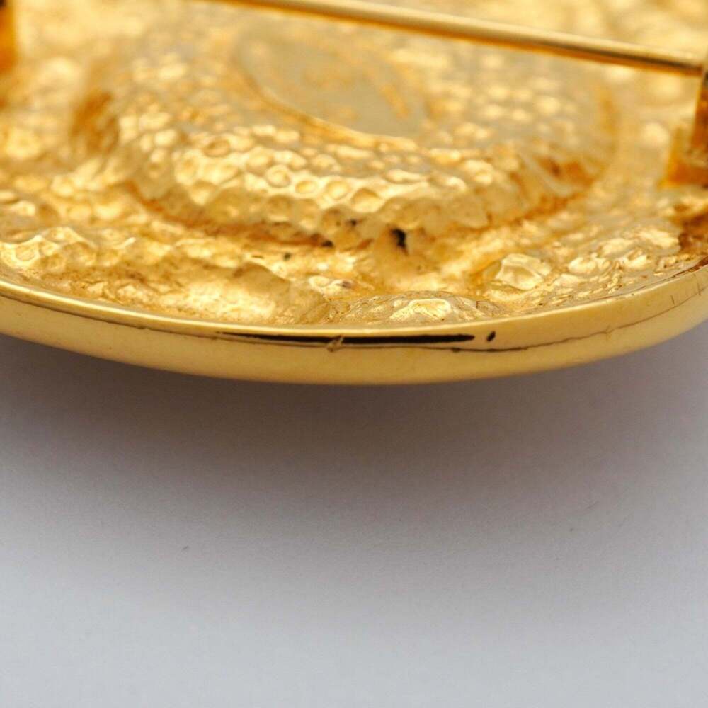 CHANEL Gold Pearl Brooch - Picture 8 of 9